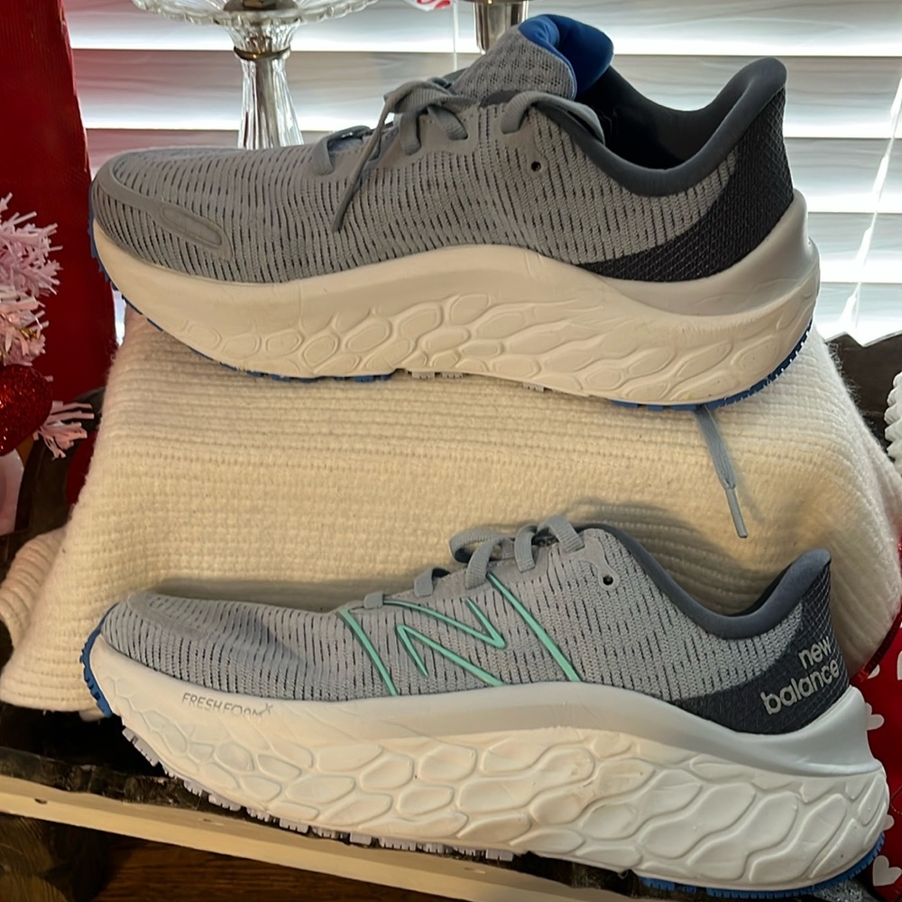 New Balance Women Fresh Foam Kaiha X More v4 Running Sneaker